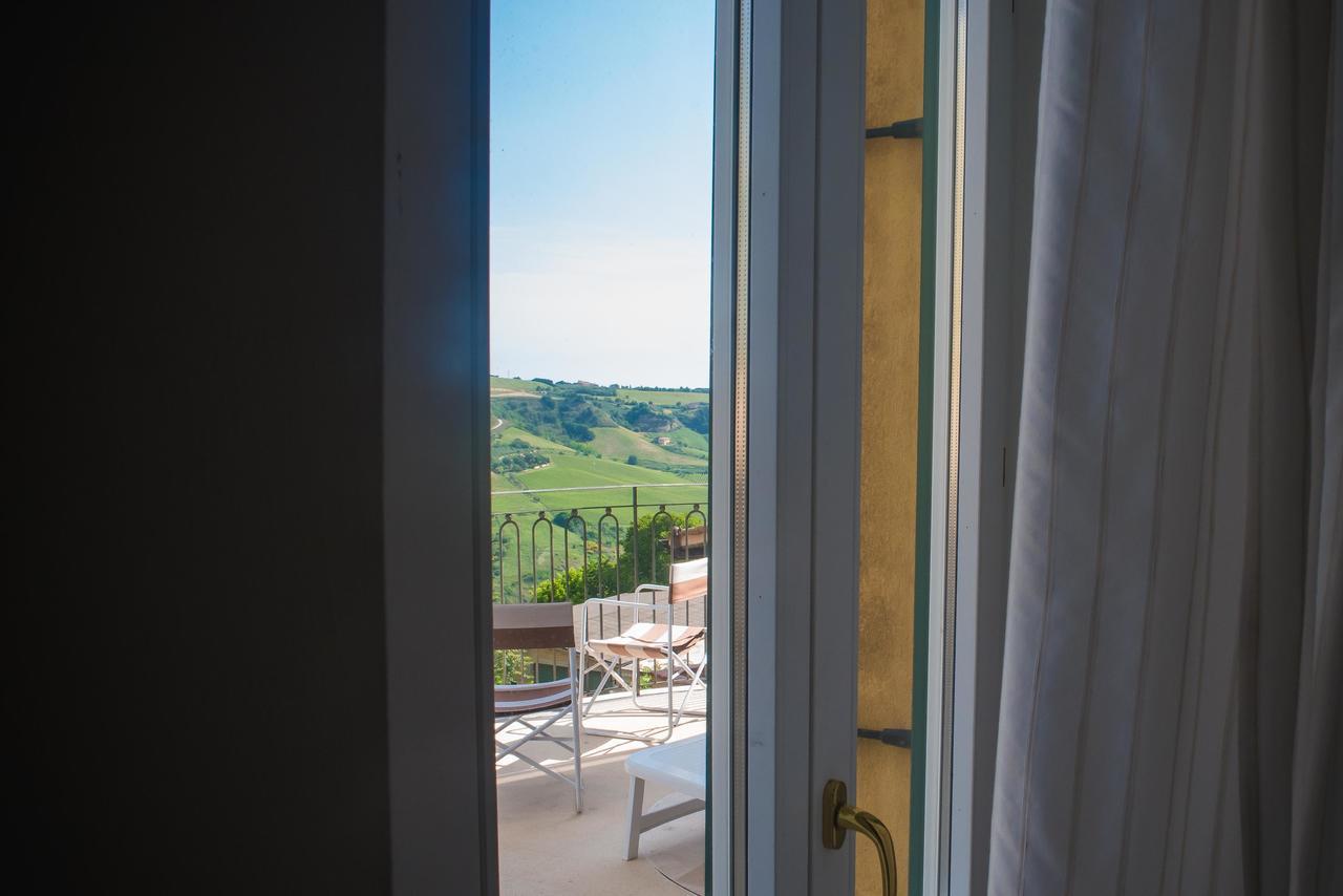 B&B Palazzo Mestichelli Boutique Palace Monteprandone Luaran gambar